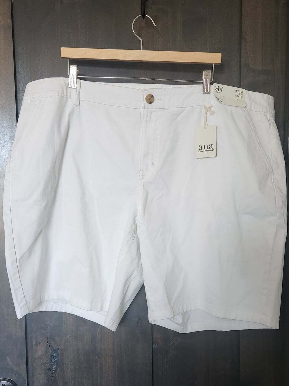 a.n.a White Bermuda Shorts Mid-Rise Stretch Denim 10" Inseam Women's Size 24W